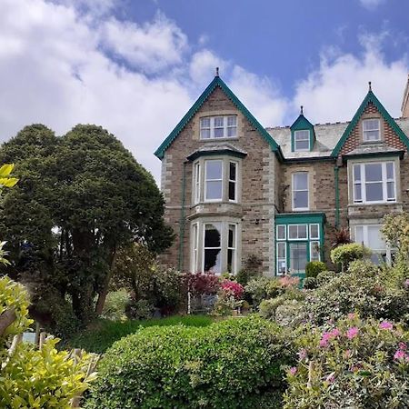 เพนโรส บีแอนด์บี Bed & Breakfast ลอสท์วิธีล ภายนอก รูปภาพ
