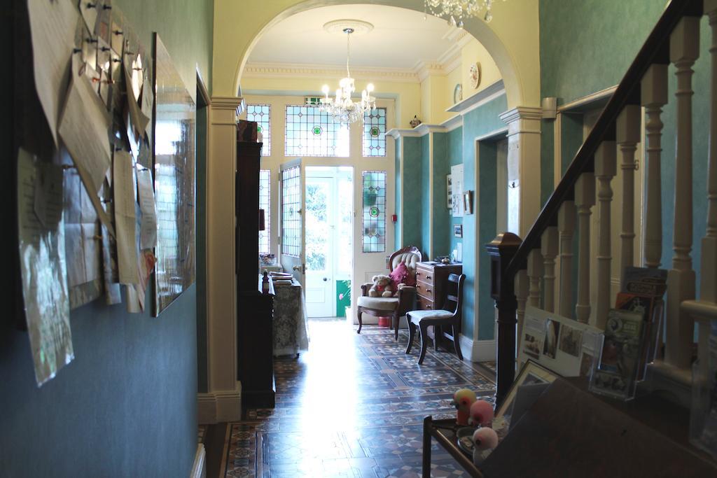 เพนโรส บีแอนด์บี Bed & Breakfast ลอสท์วิธีล ภายนอก รูปภาพ