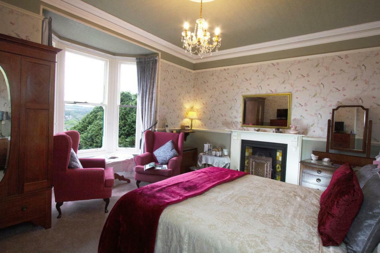 เพนโรส บีแอนด์บี Bed & Breakfast ลอสท์วิธีล ภายนอก รูปภาพ